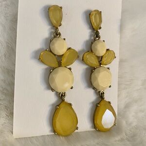 Butter yellow and beige faceted stone costume jewelry earrings apx 2.25”